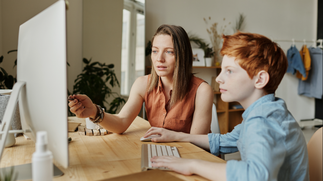 What content on menstruation is currently mandatory in the US state curriculum?